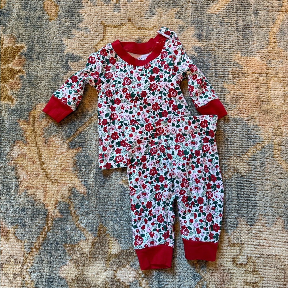NWOT LAKE Christmas pajamas size 0-3M